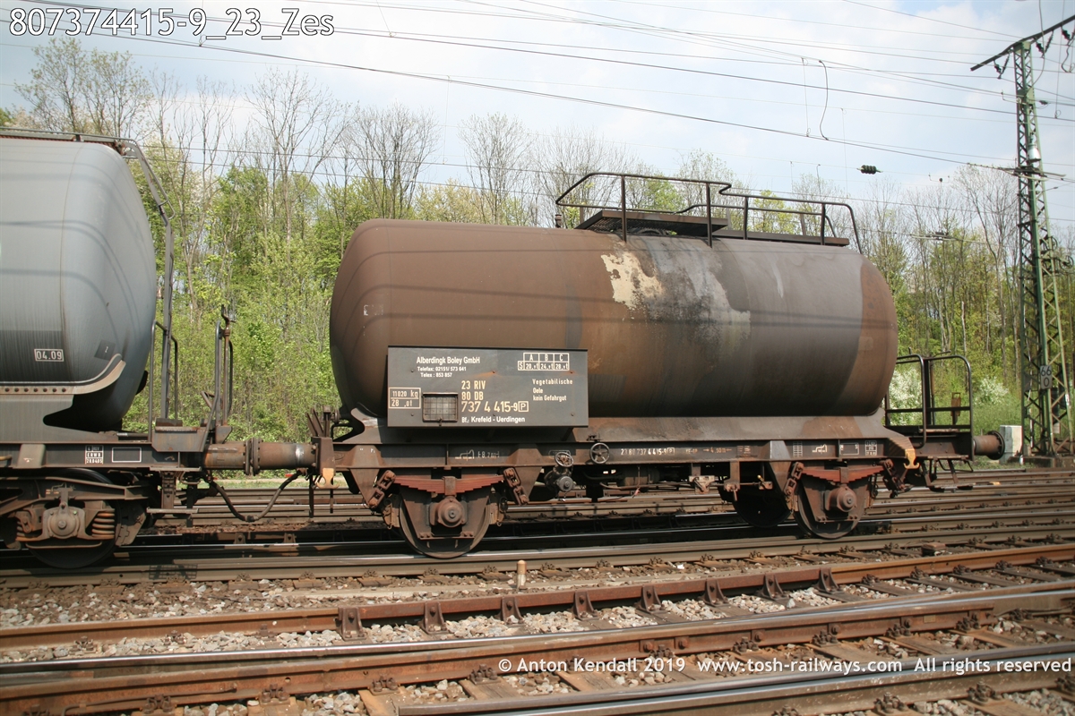 807374415-9_23_Zes.JPG